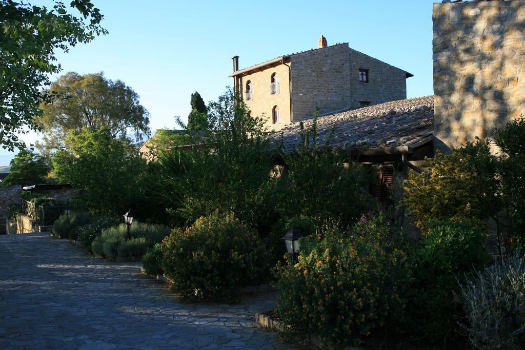 Вилла Agriturismo Monaco Di Mezzo Резуттано Экстерьер фото